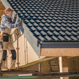 How to Choose a Roofing Contractor: What to Look For?
