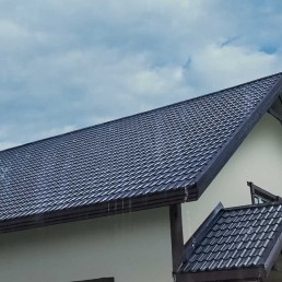 Weatherproofing Your Investment: Fortifying Your Roofline and Windows Against Extreme Seasonal Storms - Home Reno World